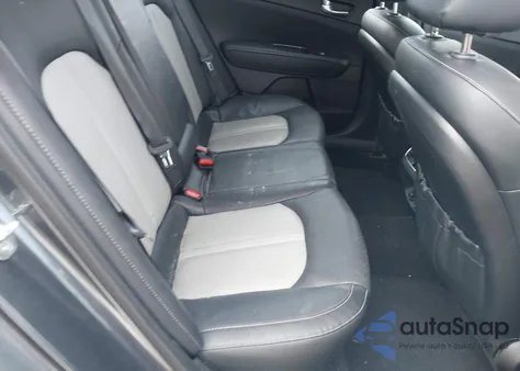 2019 Kia Optima Ex z USA, uszkodzony, nr VIN 5XXGU4L11KG376061